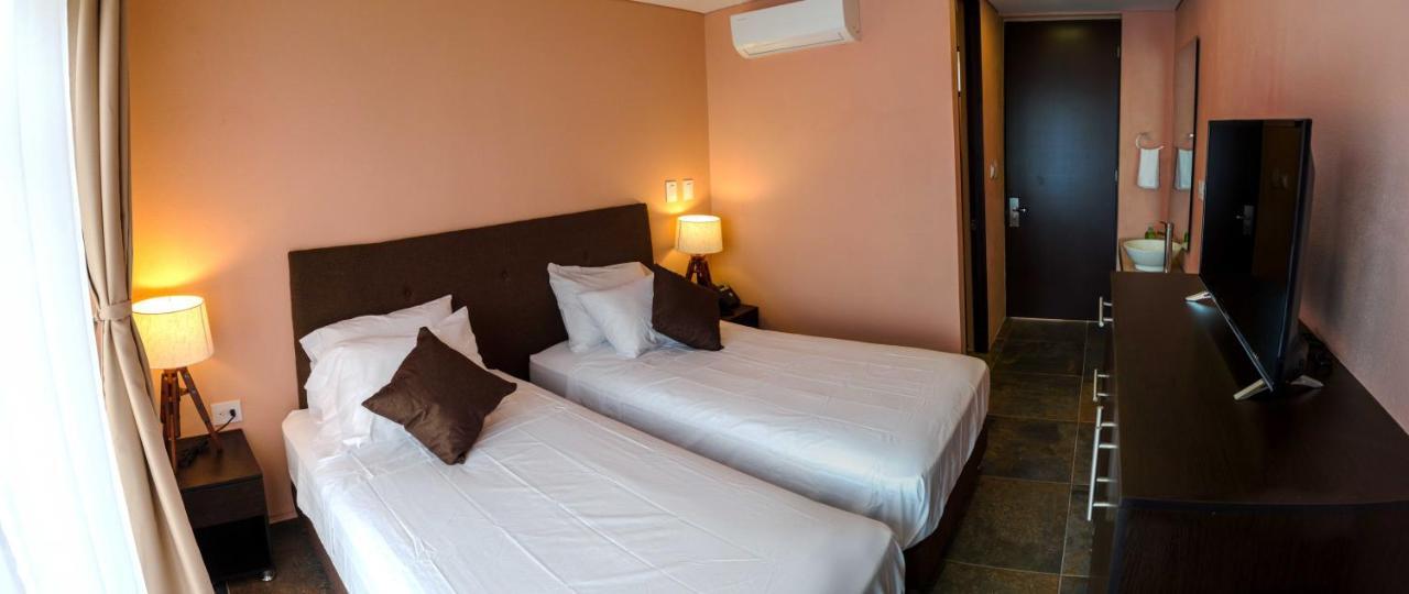 Oasis Fresh Hotel ซันตามาร์ตา ภายนอก รูปภาพ